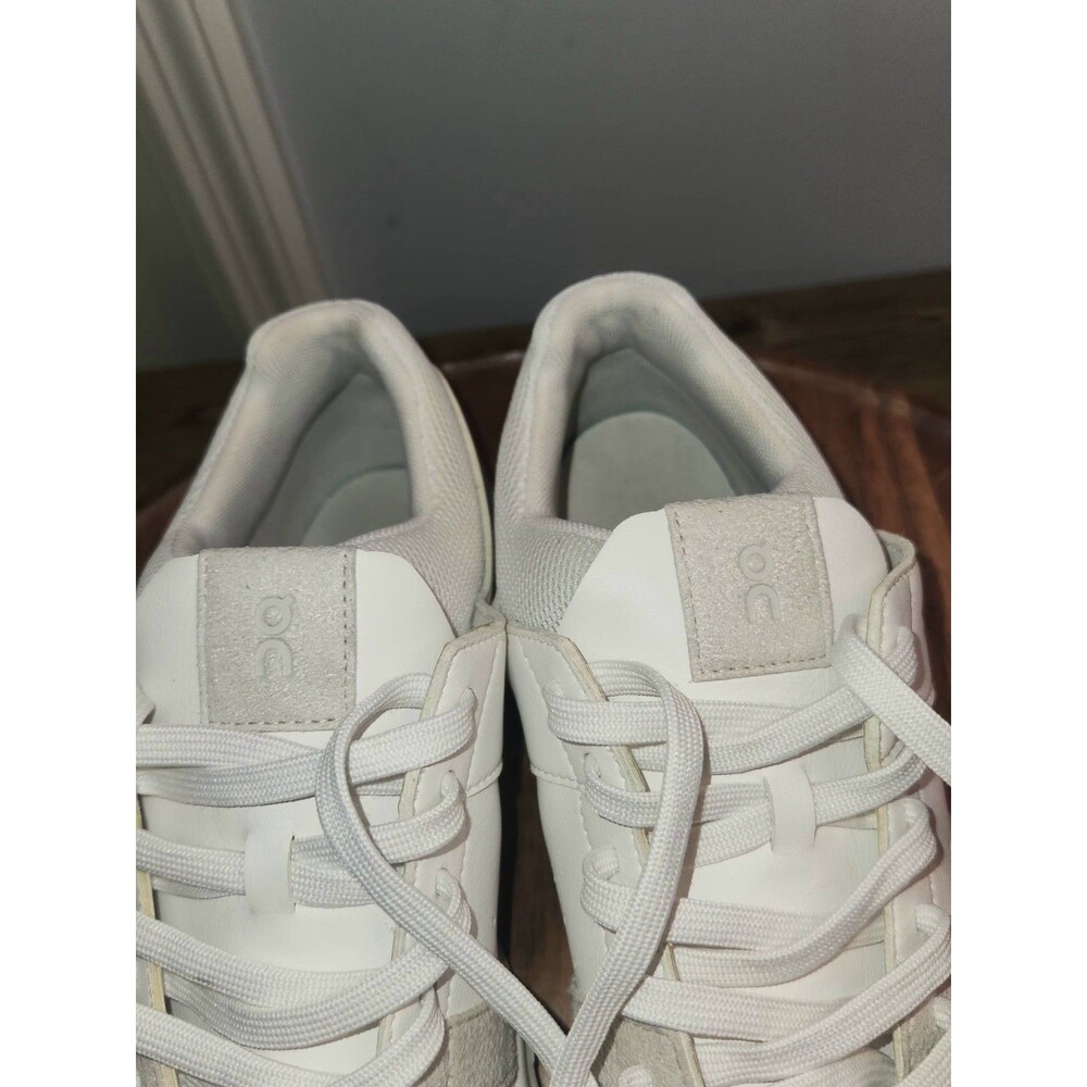 The Roger Clubhouse by On, Men's US Size 9.5, white leather sneakers - Picture 14 of 16